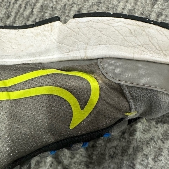 Boys Nike Air Max, size 4.5US - Picture 6 of 8